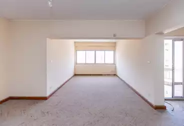 Apartments For sale - 3 rooms - floor 7