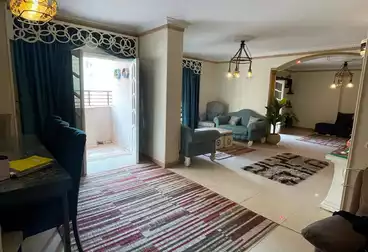 Furnished Apartment For sale - 4 rooms - floor 9