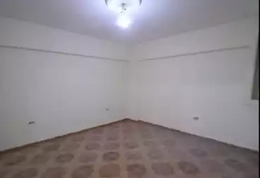 Apartments For sale - 4 rooms - floor 1