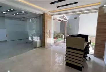 Offices For rent - 6 rooms - floor 0
