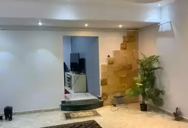 تجاري للإيجار - 3 غرف - بالدور 5