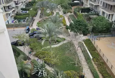 فلل للإيجار - 4 غرف - بالدور 0