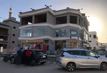 تجاري للبيع