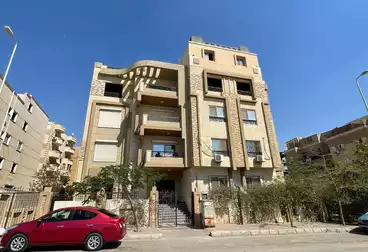 Apartments For sale - 3 rooms - floor 4