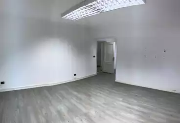 Administrative For rent - 6 rooms - floor 0