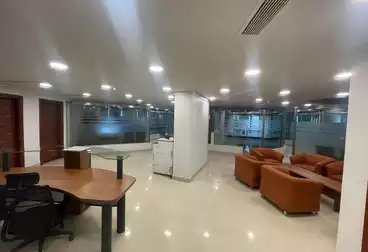 Administrative For rent - 5 rooms - floor 2