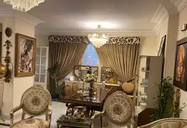 شقق مفروشة للبيع - 3 غرف - بالدور 8