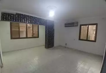 مكاتب للإيجار - 2 غرف - بالدور 3