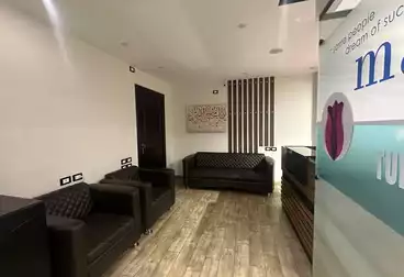 Administrative For rent - 4 rooms - floor 7