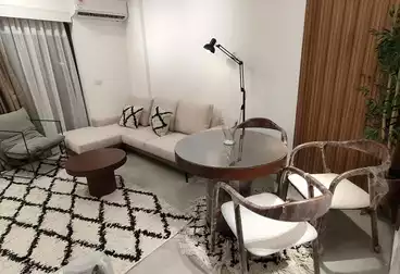 شقق للإيجار - 1 غرف - بالدور 5