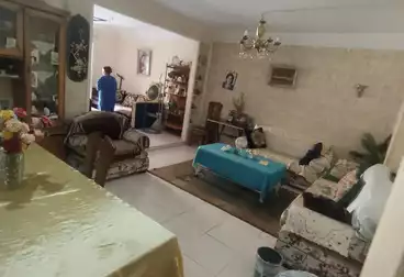 Apartments For sale - 3 rooms - floor 5