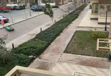 Apartments For sale - 3 rooms - floor 1