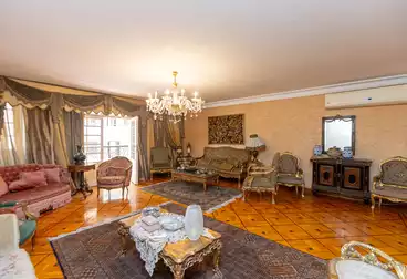 Apartments For sale - 3 rooms - floor 2