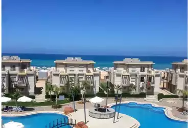 شاليه بحديقة للبيع - 3 غرف - بالدور 2