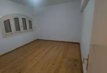 Apartments For sale - 3 rooms - floor 1