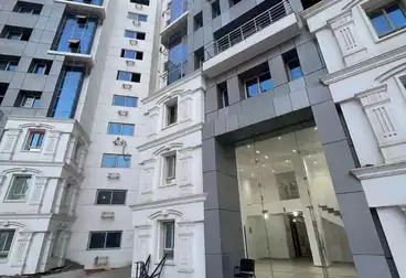 مقر إداري للإيجار - 3 غرف - بالدور 0