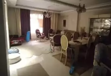 عقارات للبيع - 3 غرف - بالدور 8