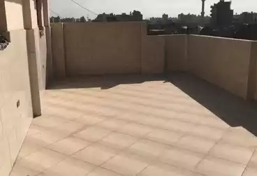 روف للإيجار - 2 غرف - بالدور 7