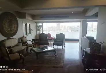 Apartments For sale - 2 rooms - floor 4