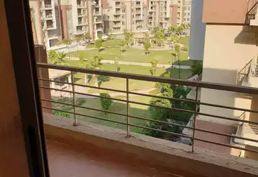 Apartments For rent - 3 rooms - floor 4