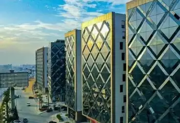 Corporate Branch For rent - 4 rooms - floor 6