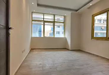 مقر إداري للإيجار - 5 غرف - بالدور 5