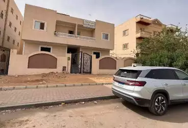 شقق للبيع - 3 غرف - بالدور 2