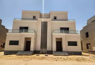 فلل للبيع - 4 غرف - بالدور 0