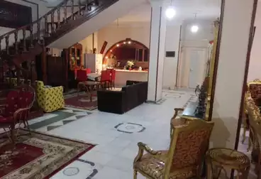 فلل للإيجار - 12 غرف