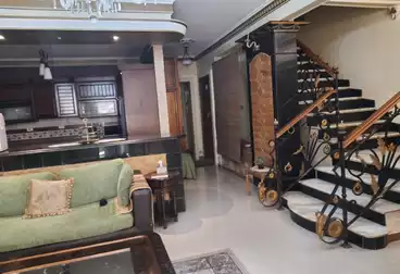 Duplex with Garden For sale - 4 rooms - floor 0