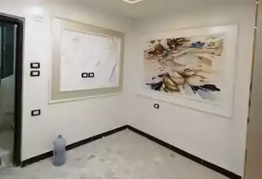 Apartments For sale - 3 rooms - floor 5