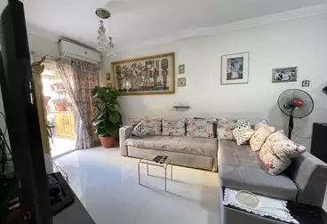 Furnished Apartment For sale - 2 rooms - floor 2