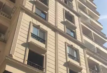 Apartments For sale - 3 rooms - floor 10
