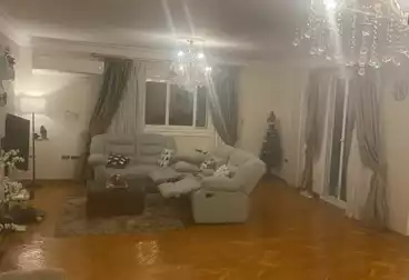 Furnished Apartment For sale - 3 rooms - floor 10