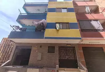 House / Home For sale - 4 rooms