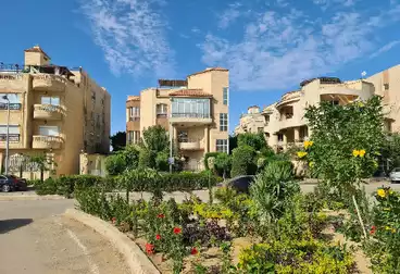 House / Home For sale - 8 rooms