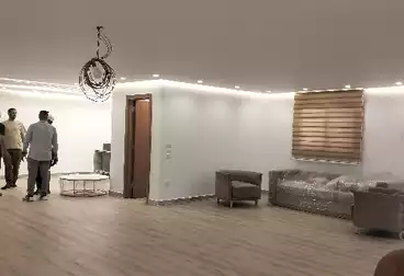 Administrative For rent - 4 rooms - floor 2