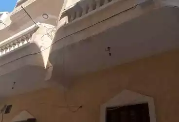 House / Home For sale - 6 rooms