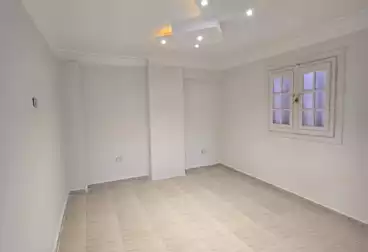 Apartments For sale - 2 rooms - floor 8