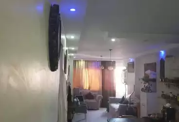 Apartments For rent - 3 rooms - floor 5