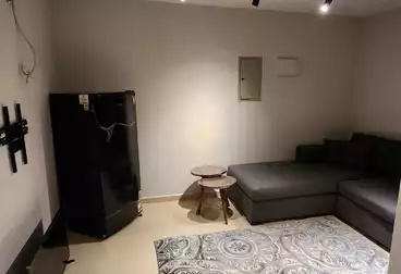 Roof For rent - 2 rooms - floor 3
