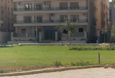 Apartments For sale - 3 rooms - floor 1