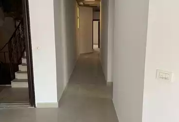 Apartments For sale - 3 rooms - floor 2