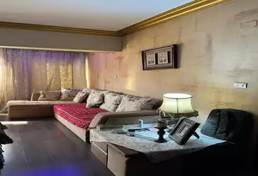 Apartment with Garden For sale - 3 rooms - floor 2