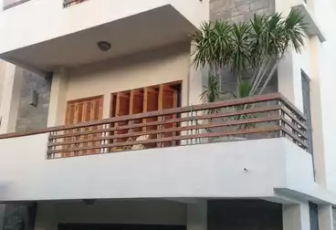 Villas For sale - 6 rooms