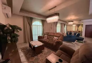 Villas For sale - 9 rooms