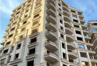 Apartments For sale - 3 rooms - floor 4