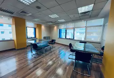 إداري للإيجار - 8 غرف