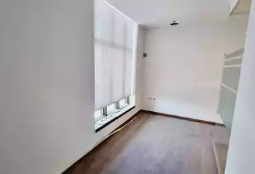 Administrative For rent - 5 rooms - floor 1