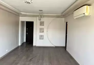 Apartments For rent - 3 rooms - floor 5